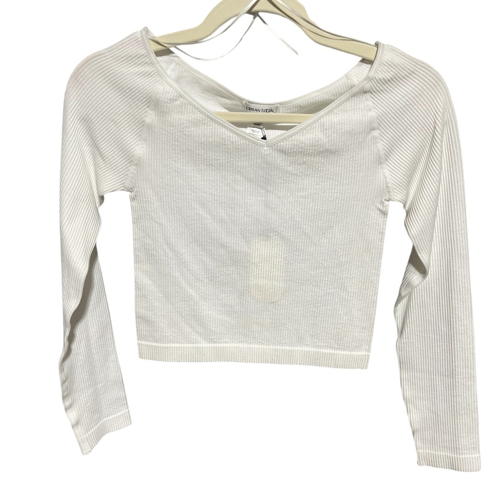 #3005 NWT URBAN SOCIAL White Ribbed Crop Top